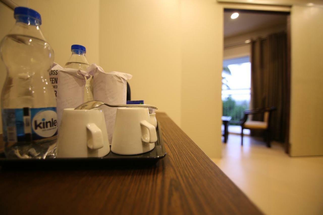 Hotel Le Sapphire Sultan Bathery Ngoại thất bức ảnh