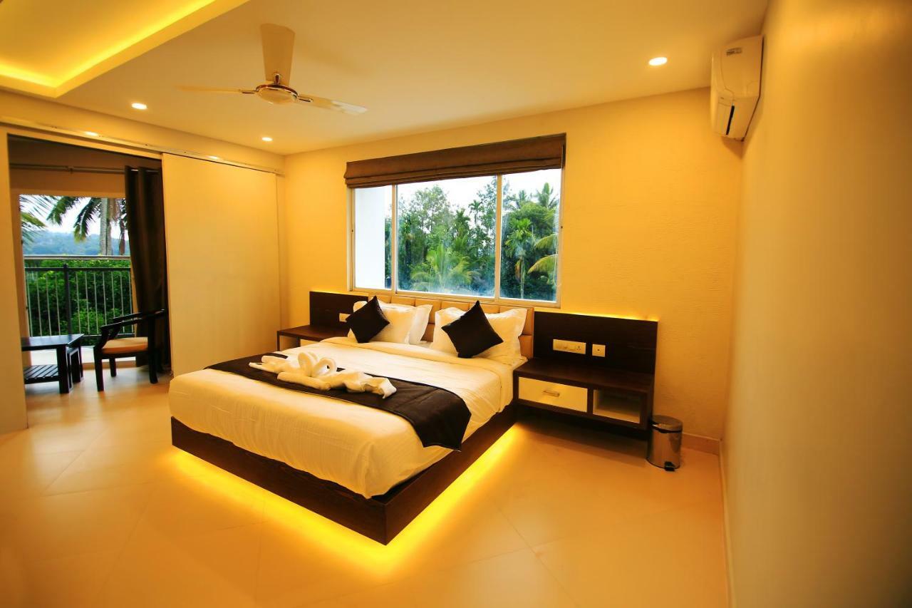 Hotel Le Sapphire Sultan Bathery Ngoại thất bức ảnh