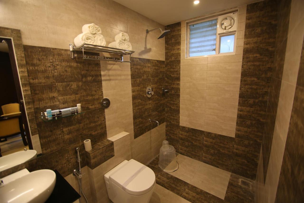 Hotel Le Sapphire Sultan Bathery Ngoại thất bức ảnh